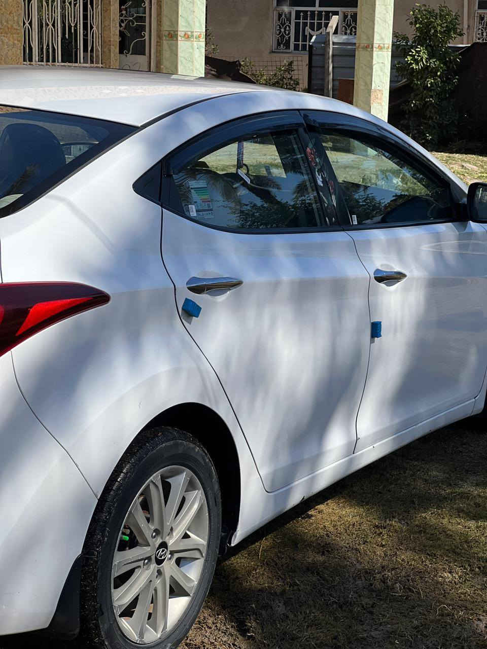 اللهم صل على محمد وال محمد
النترا 2015 رقم بغداد سنويه 2027 سياره كفاله عامه كير حداديه محرك تخم تاير+تبريد تدفئه شغال باقي التفاصيل مذكوره بسونار اسفل المنشور 
العنوان بابل مشروع المسيب 
السعر 126 
رقم الهاتف ***********
