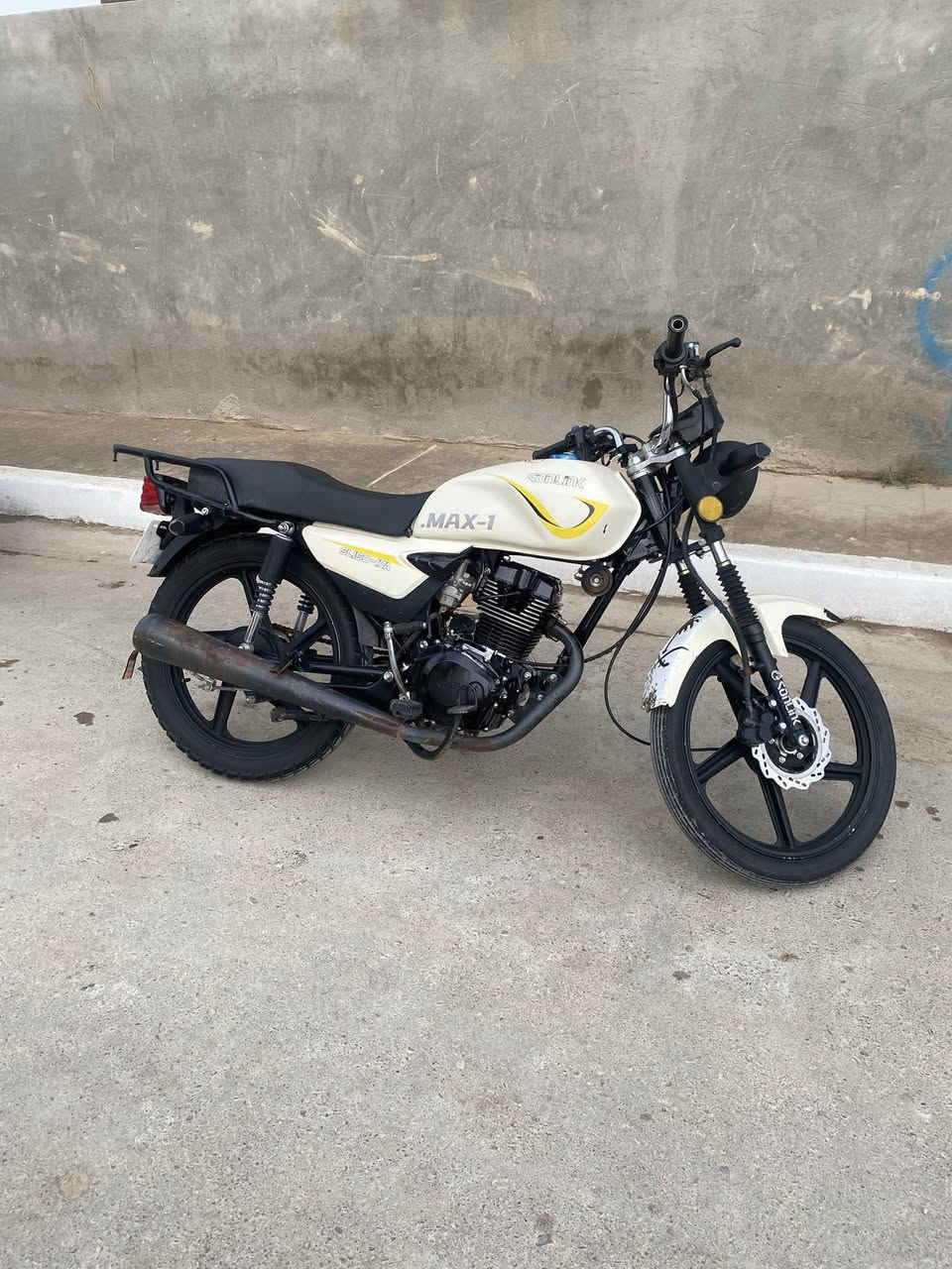 سلام عليكم سونك ماكس مديل 23
مكاني ديالى كنعان ‭0783 822 9278‬
