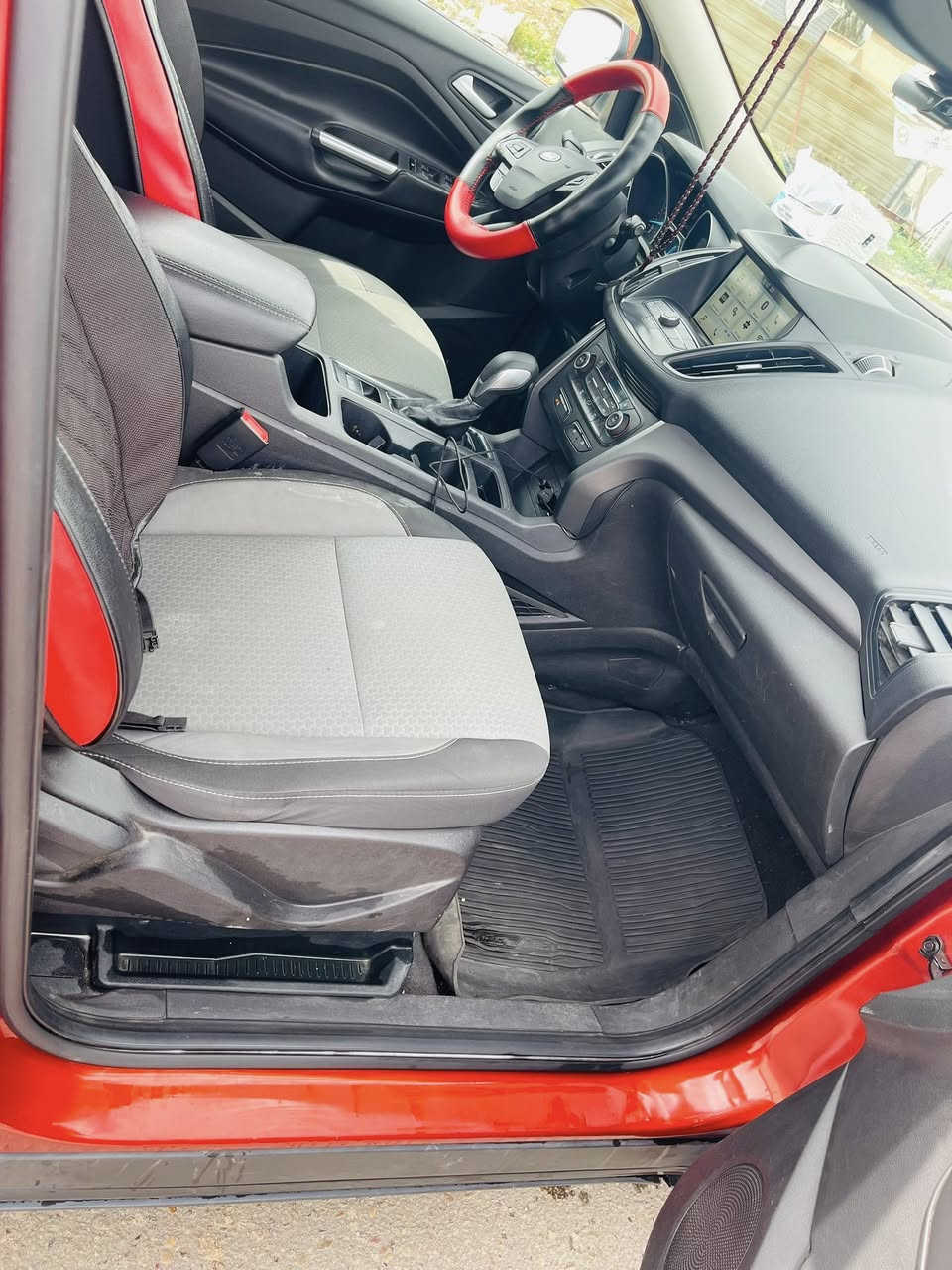 السلام عليكم 
فورد سكيب
٢٠١٩
١٥٠٠ تيربو 
رقم أربيل ***********
