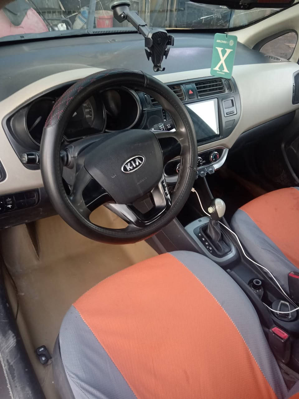 السلام عليكم كية ريو 14 خليجية سيارة صبغتها جديدة محرك مكفول صدر خلفي امامي خير من الله تخم تاير جديد بيها بس نقص طلقة مال التبريد. مكاني بغداد الدورة رقم الهاتف ***********
السعر 80
