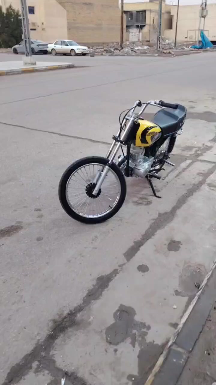 سلام عليكم دراجه كير للبيع
مكينه ما مفتوحه دراجه كلك كلك سعر خاص 
وهاذة رقمي ***********
