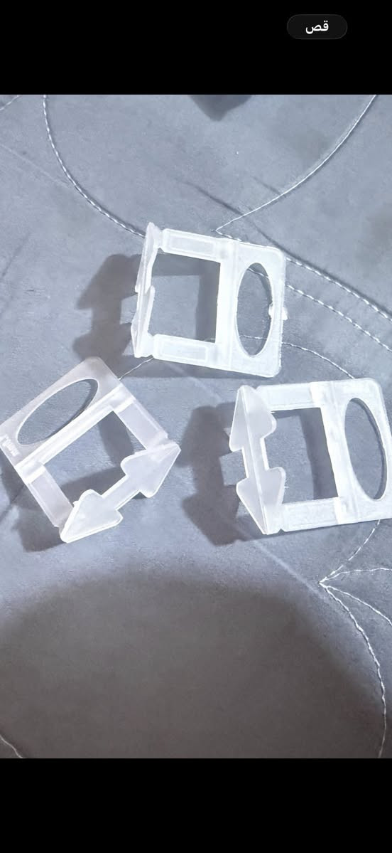 السلام عليكم صلايب مال ططبيك سيراميك
جيس كامل سعر ١٠
واتساب ***********
