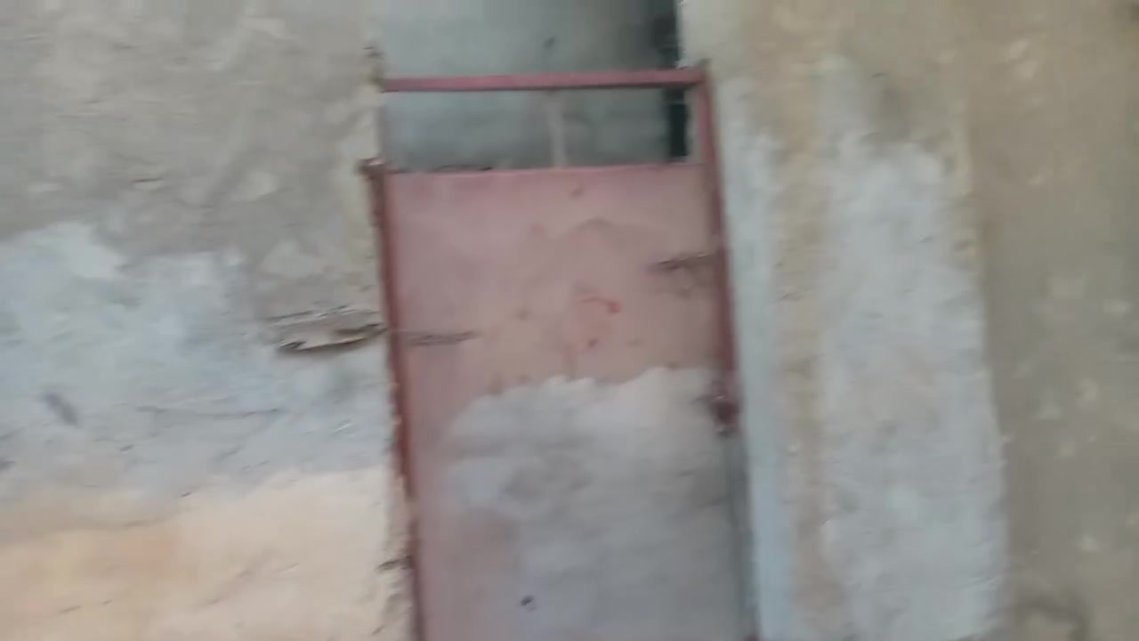 السلام عليكم دار للبيع 
المعامل بغداد 
التفاصيل بالفيديو 
واتس اب ***********
