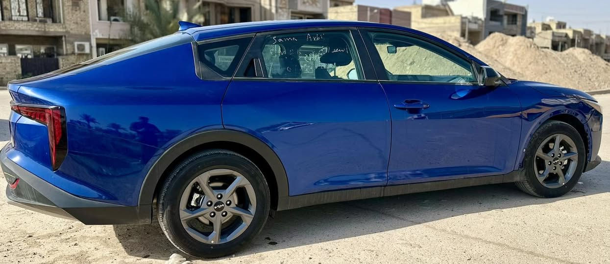 2025 KIA K4

📢📢📢
سعة المحرك:-2.0 DOHC بانزين
المسافه المقطوعه:-8860mi
اللون:- ازرق
الموديل:-2025
عدد المقاعد:-5

الإضافات #👇👇
-شاشه متصله ديجيتال 
-تحكم صوت
-نحكم سرعه
-هاند بريك كهرباء
-رادار تحديد مسار
-مثبت سرعه
-مانع انزلاق 
-أوامر صوتية
-تحديد مسافه امان
-بصمة تشغيل
-كاميرا خلفية
-أشاره بالمرايه
-مقاعد مخمل رصاصي
-لايت زينون

والمزيد من الإضافات في عالم (KIA)
 
🚗 حادث السياره كما موضوح في الصور بدون ايرباك 🚗

💵💵 السعر 162 💵💵

🛑للمزيد من المعلومات يرجى زيارة مقر الشركة🛑
  ⛔️بغداد الجديدة النعيرية خلف جامع عرفات⛔️
                    ✅محافظة بغداد✅

📍موقع الشركة في تطبيق الويز 📍
https://waze.com/ul/hsvztkn5yx

-  او الاتصال على الرقم التألي

 Messenger _ WhatsApp _ IMO  _Viber

 المبيعات 👇

📞  ***********
📞  ***********

((أن ارضيناك فتحدث عنا و إن لم نرضيك فتحدث إلينا ))
