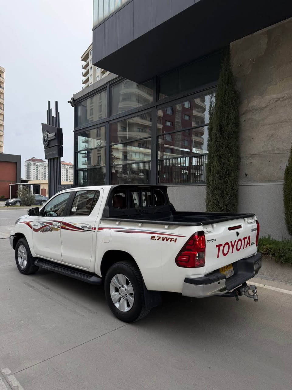 توێتا هایلوکس ٢٠١٦ گێری عادی سەیارەیەکی زۆر پاک و بێ مەسرەفە 
٢٢٠هەزار کیلۆمەتر ڕۆشتوە تەزجیل ئەوەلمەڕەیە لە سفریەوە لای خۆمانە
بۆیاخی نیە بۆنیدەکەی و جاملغی سەکن pdr هەیە هەنێک شوختی هەیە 
مەکینەی نەکراوەتەوەو بێ کێشەیە السليمانية, العراق


**إذا كنت صاحب هذا الإعلان وتريد حذفه لأي سبب، رجاءا أرسل رسالة إلى الدعم الفني**