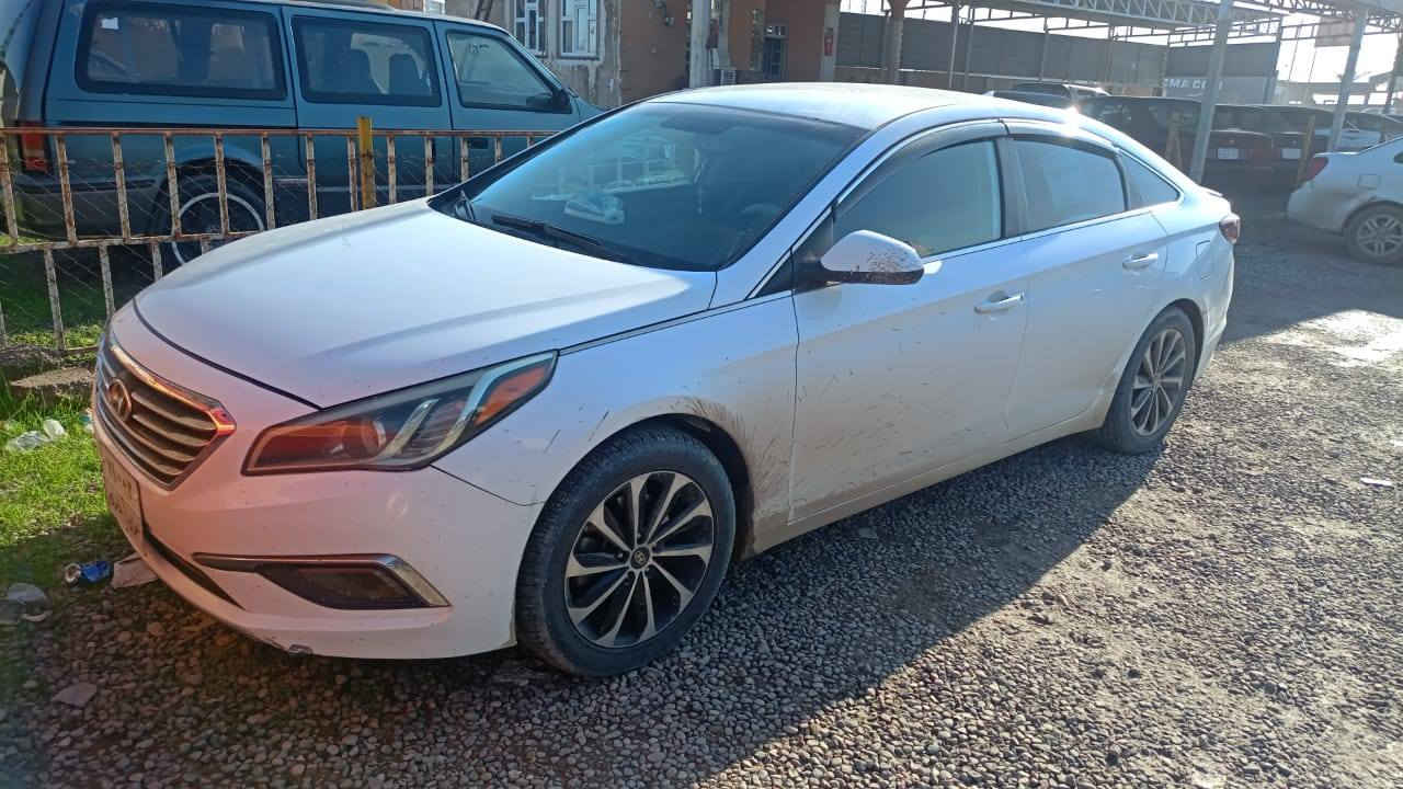 سلام عليكم
سياره هونداي سوناتا للبيع ثلاثه مودات للقياده محرك GDI 2400 قطعتين صبغ كير ومحرك بشرط رقم دهوك شرط الوكالة والتحويل 135 وبيها مجال لطيبين
***********
