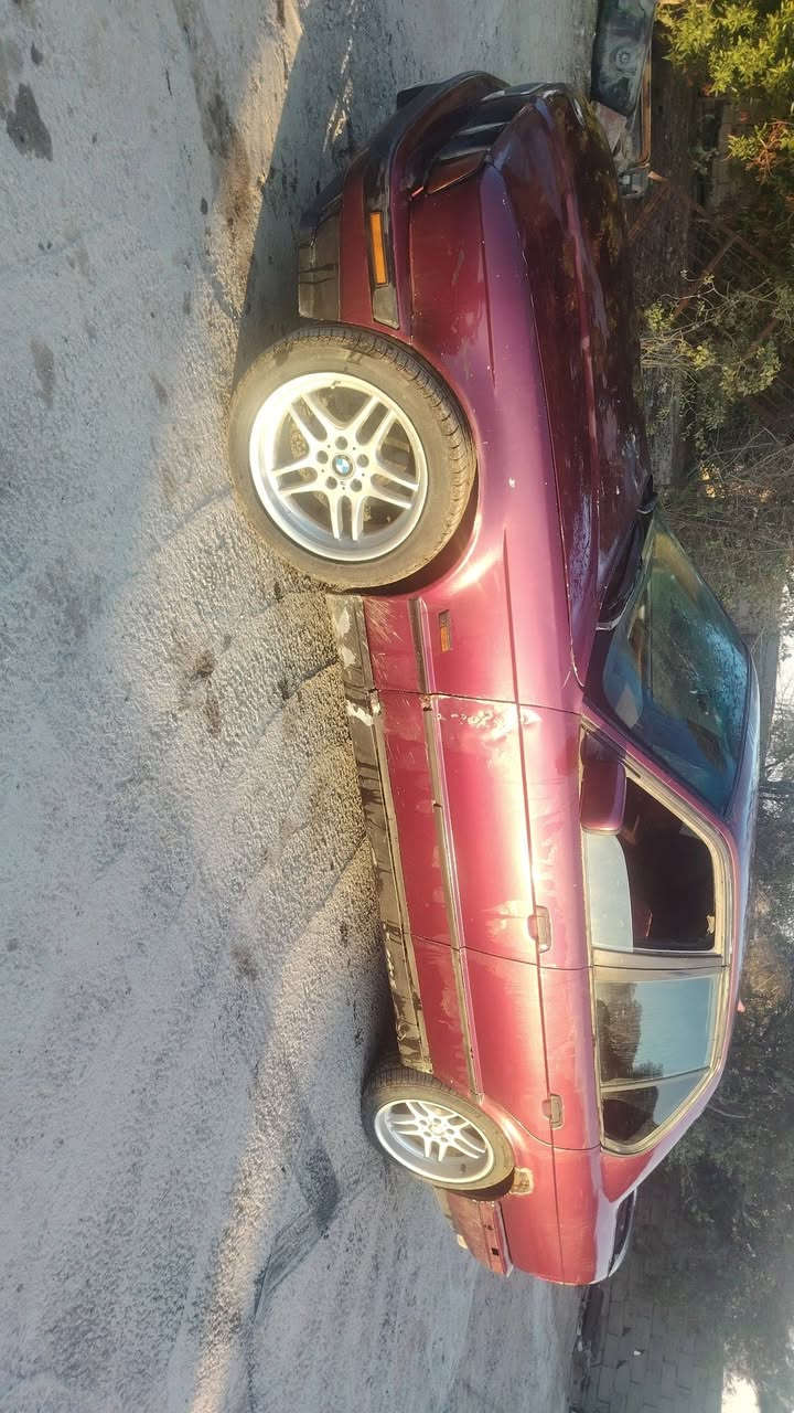 السلام وعليكم بي ام للبيع 540 موديل 94 رقم انبار بسمي جاهزه نقص صبغ فقط السعر 60 وبيها مجال لاتصال ***********
