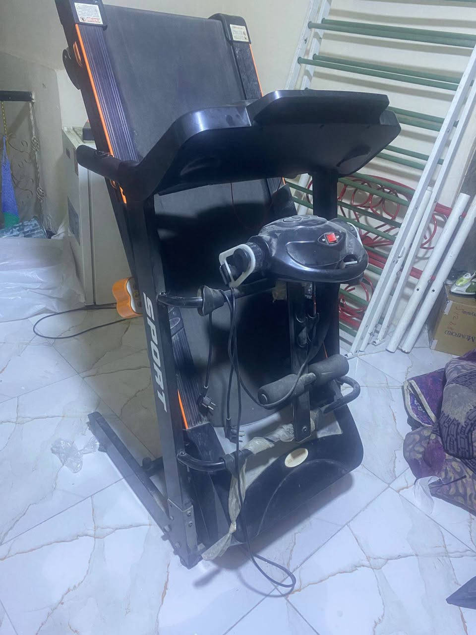 جهاز جري العملاق جبلي استخدام قليل السعر ٣٠٠

*********** لتواصل
