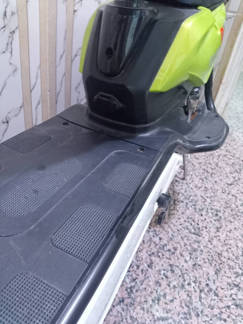 السلام عليكم دراجه شحن جديدة للبيع استعمال قليل فقط بنجر  
للاستفسار خاص


**إذا كنت صاحب هذا الإعلان وتريد حذفه لأي سبب، رجاءا أرسل رسالة إلى الدعم الفني**