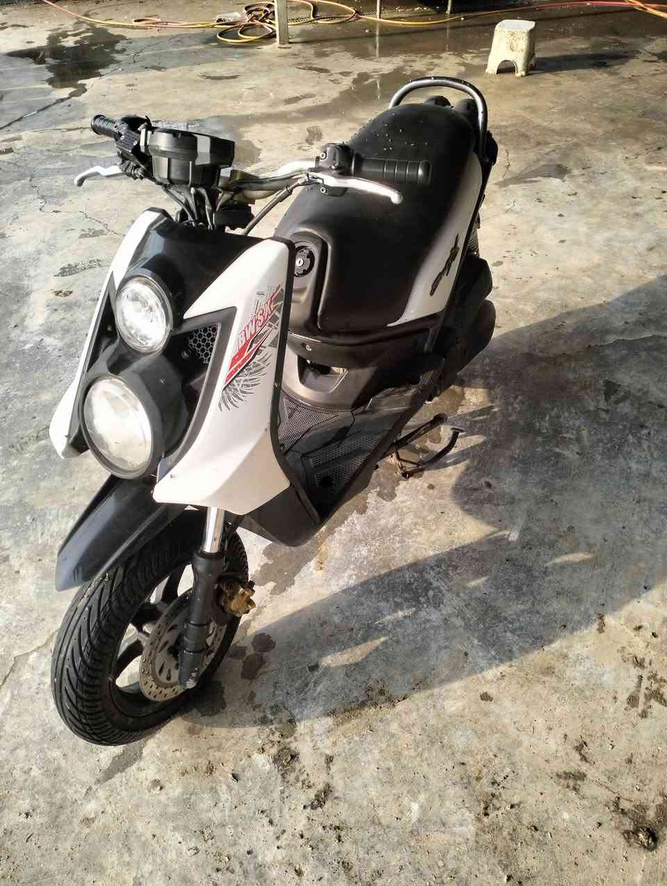 السلام عليكم دراجه سكنس جبلي لبيع مكاني مدينه الصدر دراجه مكفوله من كلشي ما بيهة اي نقص سعرهة 900قفل 
***********شلعة تشك لكاع مكفوله من كلشي
