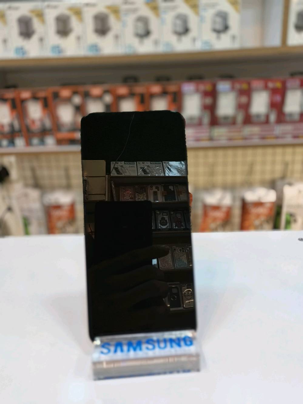 سلام عليكم اجهزة مستعمله للبيع 
سامسونك A50 مبدل شاشه 
ذاكرة ١٢٨ 
ريملي c12 مبدل شاشه وكاله 
ذاكرة ٣٢
سامسونك j610 مبدل شاشه وكالة 
ذاكرة ٣٢ 

للإستفسار الاتصال على الرقم ***********