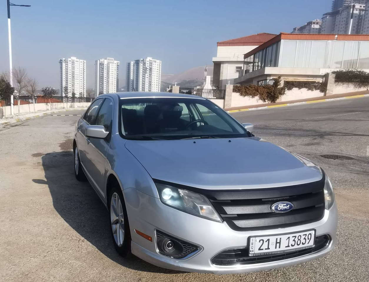 Ford fusion 
مۆدێل 2012
مواسەفات sel 
تەنها سڵاید نیە 
بێ بۆیاخ بێ پارچە گۆڕاو 
دوو پەڵە ساردی هەیە  چەمەلەخی پێشەوە و دەرگای دواوەی سایەق 194کم ڕۆیشتووە 
***********
*********** السليمانية, العراق
