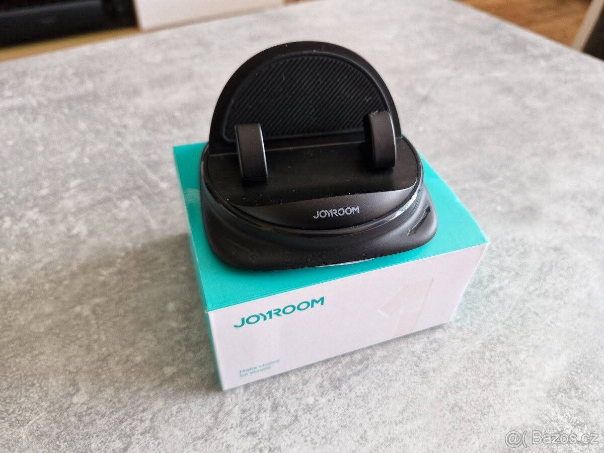 هذا حامل هاتف للسيارة من Joyroom، طراز JR-ZS354، يتميز بقاعدة تثبيت نانو جل قوية وقابلة لإعادة الاستخدام.نوع التثبيت: يتم تثبيته بشكل آمن على لوحة قيادة السيارة (Dashboard).التوافق: يناسب معظم الهواتف الذكية التي يتراوح حجم شاشتها بين 4 و 7 بوصات.المميزات: يوفر إمكانية دوران 360 درجة لضبط زاوية الرؤية، 
#السعر5000


**إذا كنت صاحب هذا الإعلان وتريد حذفه لأي سبب، رجاءا أرسل رسالة إلى الدعم الفني**