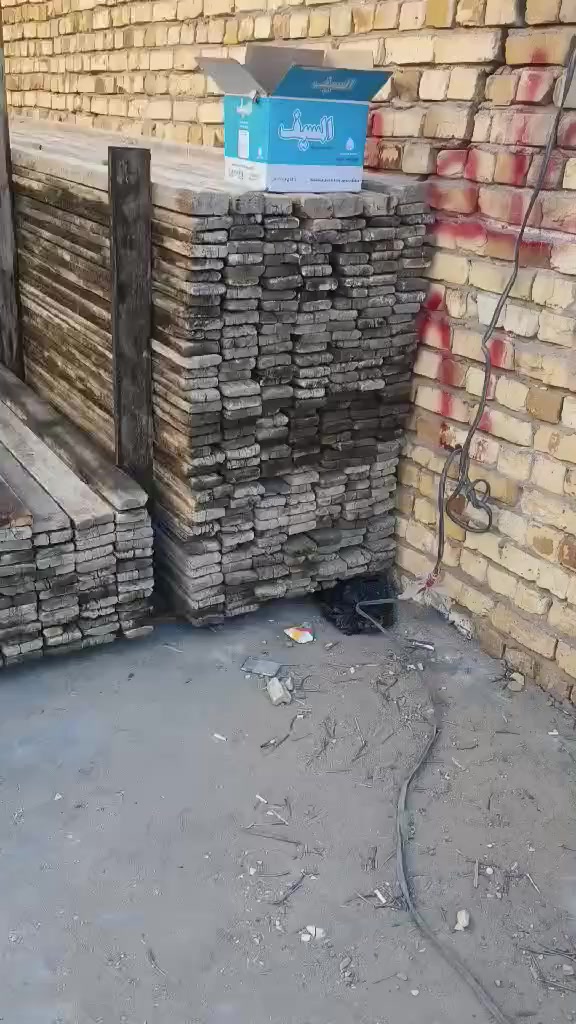 عندي خشب ٨ مكاعب مال مية متر يدك رباط وسكف و. 100 جك عجمان
للبيع
مكاني الحسينية مال الراجدية
وهذة رقمي ***********

