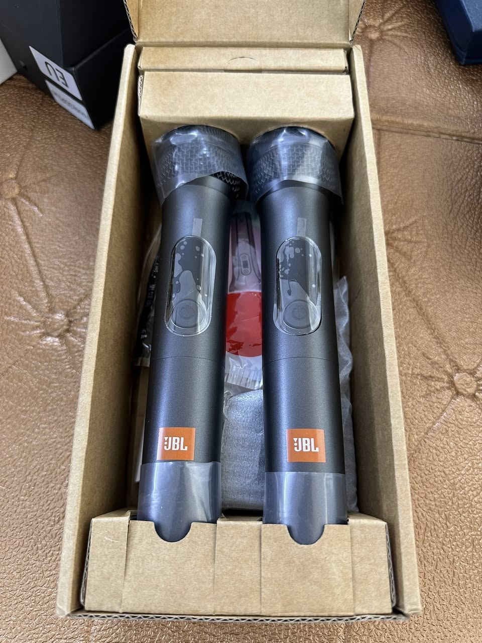 مايكروفون JBL اخوان اهل خبره هاي شكد تسوه جديده لوك والي يفيده خلي يخلي عليه سعر (امزون مجتبى)


**إذا كنت صاحب هذا الإعلان وتريد حذفه لأي سبب، رجاءا أرسل رسالة إلى الدعم الفني**