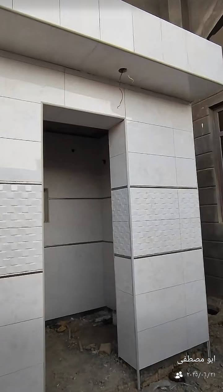 السلام عليكم خلف سيراميك درجه اولى استلام مهندس ارضي وجداري يوميه او علمتر***********
