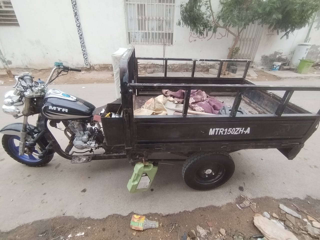 سلام عليكم ستوته مديل 2014 ستوته نضيفه فقط بيه لحيم بلركبه ومكينه 2024 ونضيفه سعره850 أوبيه مجال المكان نجف الإشراف مقبل قرية الغدير لشراي يجي خاص


**إذا كنت صاحب هذا الإعلان وتريد حذفه لأي سبب، رجاءا أرسل رسالة إلى الدعم الفني**