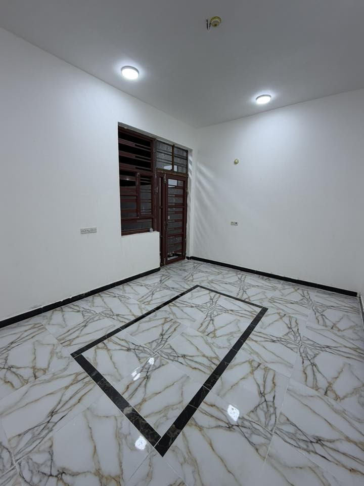 سلام عليكم بيت خلفي طابو جديد حي الفداء سعر 73
كونكريت طابوك وستاره وبيتونه شغل كله درجه أوله 
***********
