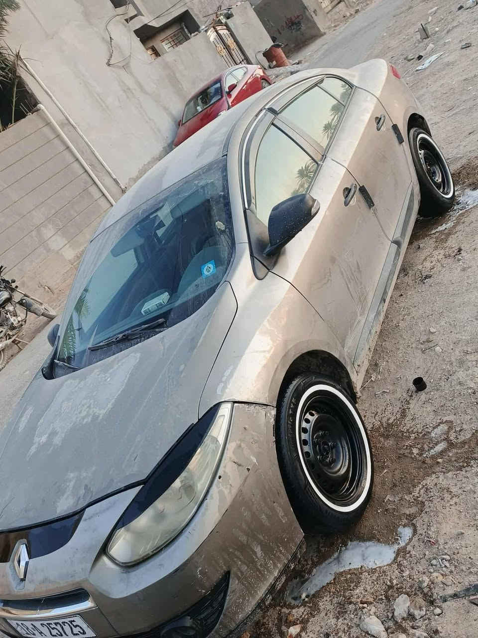 سلام عليكم
سياره رينو للبيع او مراوس مكاني بابل حله 

شارع 60                 موديل 12       كير مكينه جهزات 

شعدك مراوس نزل      تحويل مباشر      نقص حداديه 

سعر 60 بيه مجال 
***********
