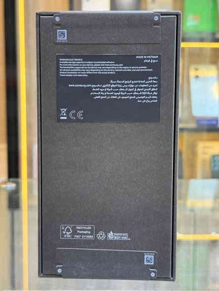 ❤️❤️ سعر جديد ❤️❤️
كلاكسي اس 25 الترا  الون المميز ذاكره 256 جديد تفتحه بيدك من الكارتونه مامستخدم وكاله ضمان سنه السعر مليون و150 الف   
مكاني بغداد البياع شارع 13 مقابل الحمام مركز الريس للموبايل
***********
