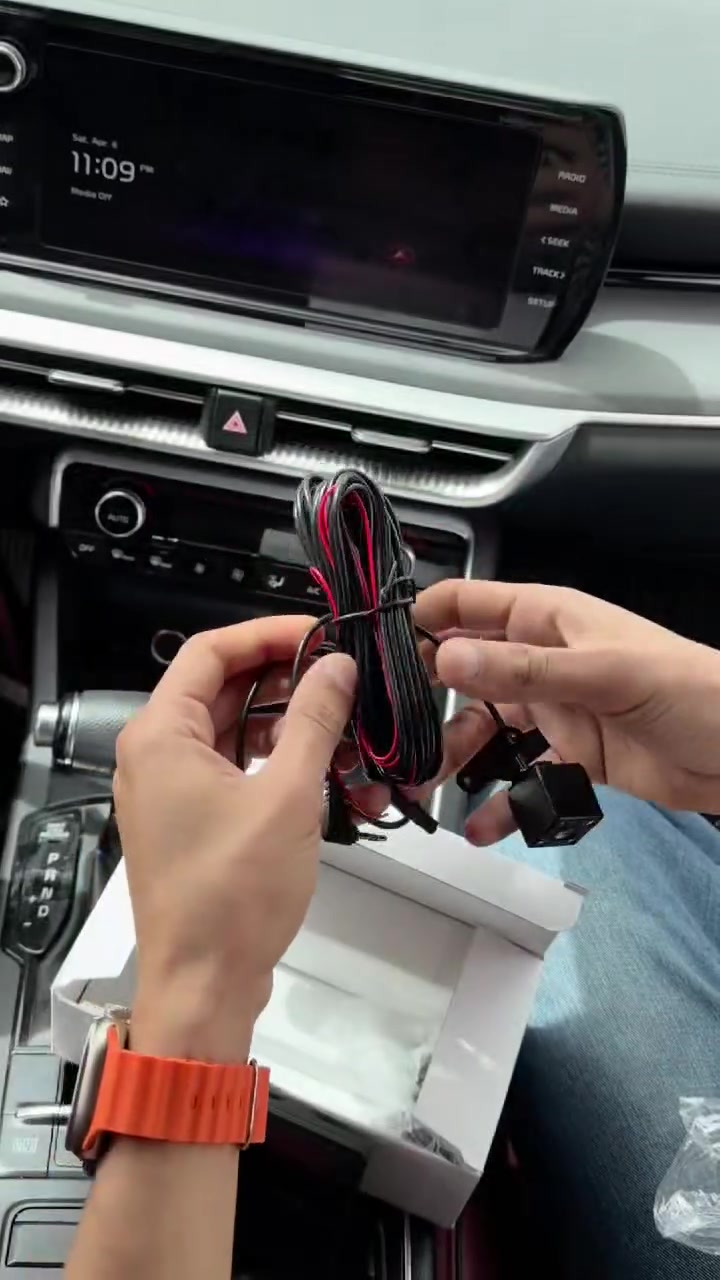 🚗✨ خلك مطمن وثق طريقك بكل ذكاء!
سعر 35الف توصيل *********** جميع المحافظات العراق 
كاميرا DVR المتطورة بتصوير Full HD وزاوية 170° واسعة تغطي لك الشارع بالكامل 🛣️
🔹 شاشة 4 إنج: لمتابعة كل التفاصيل بوضوح عالي 📺
🔹 أمان وحماية: مستشعر حوادث G-Sensor يحفظ المقاطع المهمة تلقائيًا 🛡️
🔹 رؤية ليلية: تصوير دقيق وواضح حتى في عتمة الليل 🌙
🔹 سهولة تامة: تشتغل وتطفي تلقائيًا مع تشغيل سيارتك 🔌
عينك الثالثة على الطريق.. أمان وتوثيق بلمسة وحدة! 🎥💪
