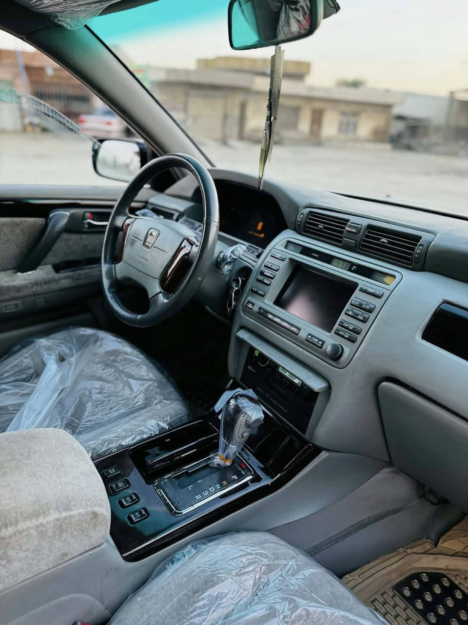 اللون اسود
رقم بغدادانكليزي بسمي كفاله عامه كص وضربه ونقل جثه والرسميات والأصوليات4دكم.تبريد قطعتين أمامي خلفي.ثلاجه خلفيه🧊.
مكينتها ديفور الكبير الحجم 3000 شاصي 75.اربع كشنات كهرباء.ستيرن كهرباء.برده خلفيه كهرباء أصليه.مري كهرباء+هيتروضعيات القياده رياضي وعادي.ويل كب نجمه ابيض حجمه16.گيجات دبل شاشه الكتروني وعادي
كروز تثبيت سرعه السعر138الشراي يتصل مكاني بابل مركز الحله***********
