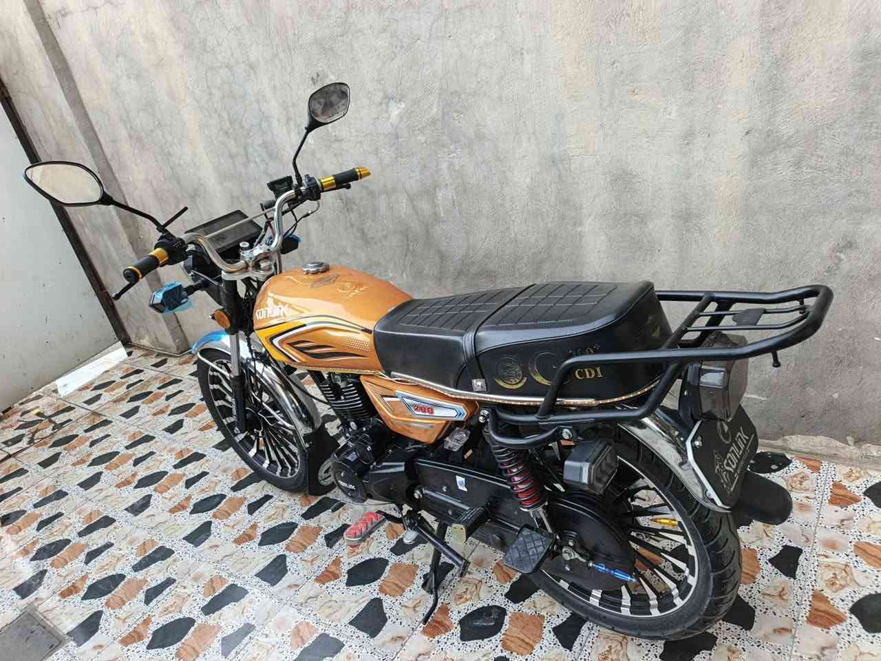 دراجه زيرو كفاله عامه موديل 25 محرك 200 سيسي السعر 925 وبي مجال قليل مكاني الرمادي التأميم رقمي ***********
