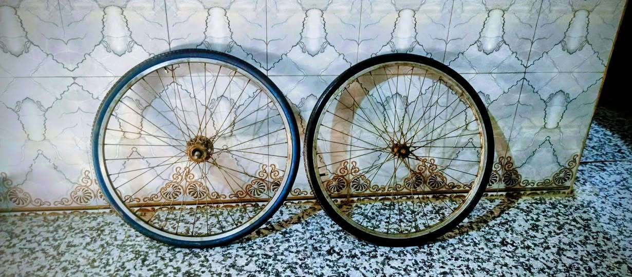 السلام عليكم البيع ويل وراني وا امامي هنه وجوابه وجلوده السعر15الف والجثه 3الف المكان ناصريه المركز ***********واتساب
