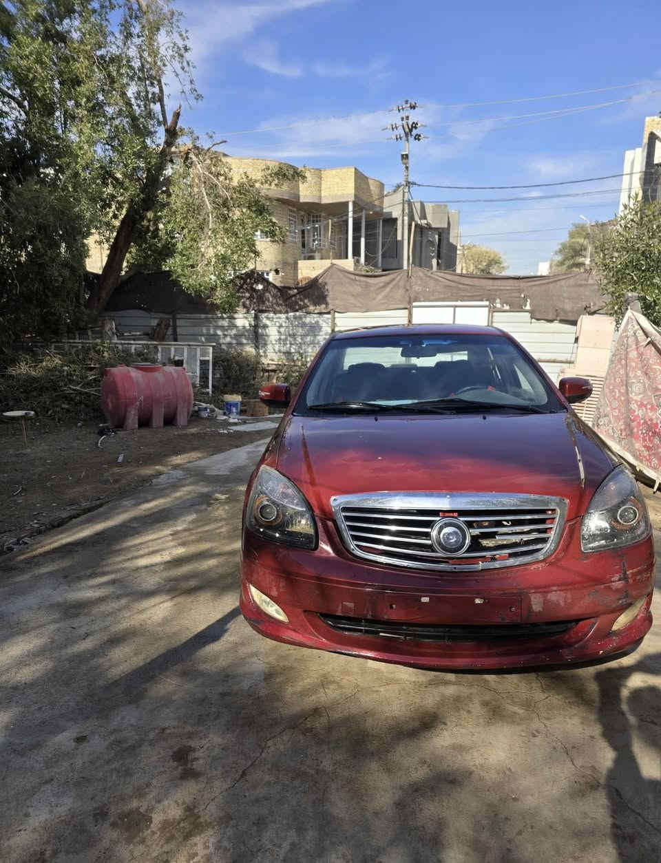 السلام عليكم
سياره جيلي موبل موديل 2013 للبيع 
سياره مكفوله كفاله عامه 
مكينه جديده كير جديد. تخم تاير باتري مشط كله جديد 
رقمه واسط انكليزي ب اسمي 
السعر 38 وبيها مجال 
العنوان ديوانيه ام الخيل 
***********
