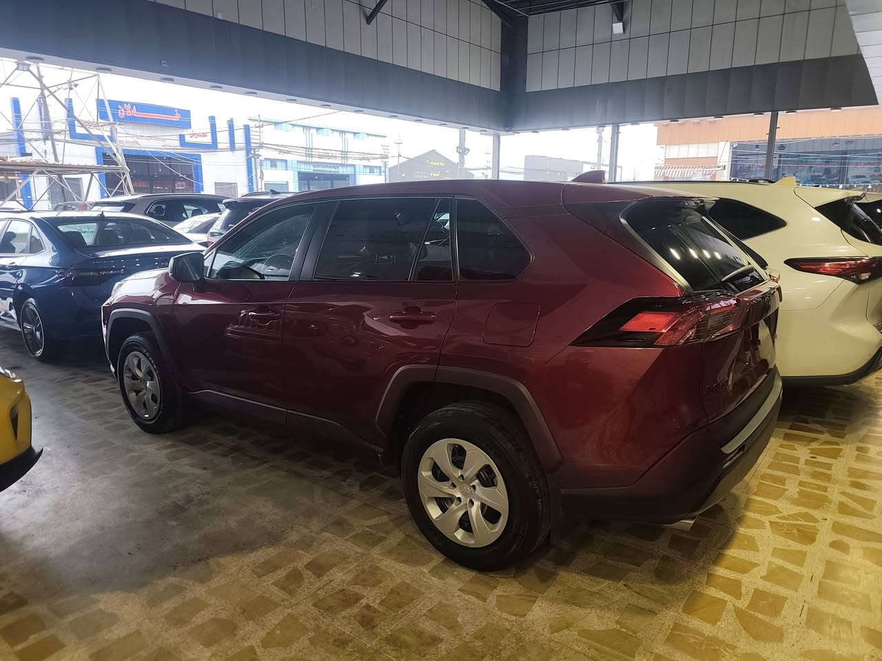 تويوتا راف 4 موديل 2023 تترقم شمالي حادث باب مبدل بلادي سياره بدون صبغ مكان اربيل *********** سعر 203 $
