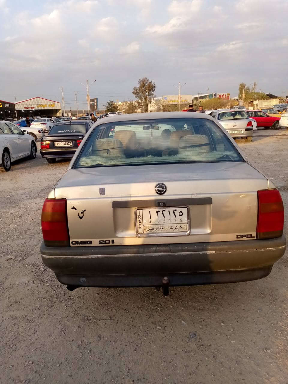 سلام اوبل اوميكا موديل ١٩٨٨ سنويه مشروع وطني جديد كير ومحرك بشرط كير اوتوماتيك دفتر بنزين بي بدون ضرر كهربائيات كله شغال قفل مركزي تخم تاير جديد سعر ٣٠$ بي مجال مكان كركوك رقم الهاتف *********** والزين *********** شراي يخابر اني مكلف بنشر
