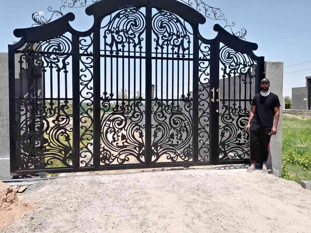 عمل باب 3 ملم باحتراف 
متوفر قطع إلى 10 ملم 

تنفيذ وتنصيب حداده إبراهيم ***********
