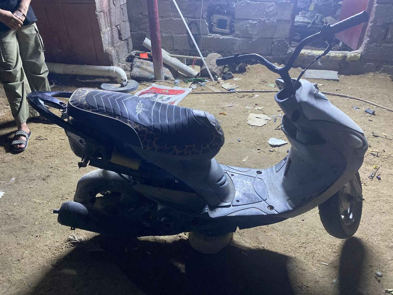 سلام علايكم درجه قجمه للبيع درجه بوش 55 درجه متروك كطعت ناريه السعر ٣٠٠ مكاني البصره المطيحه ***********
