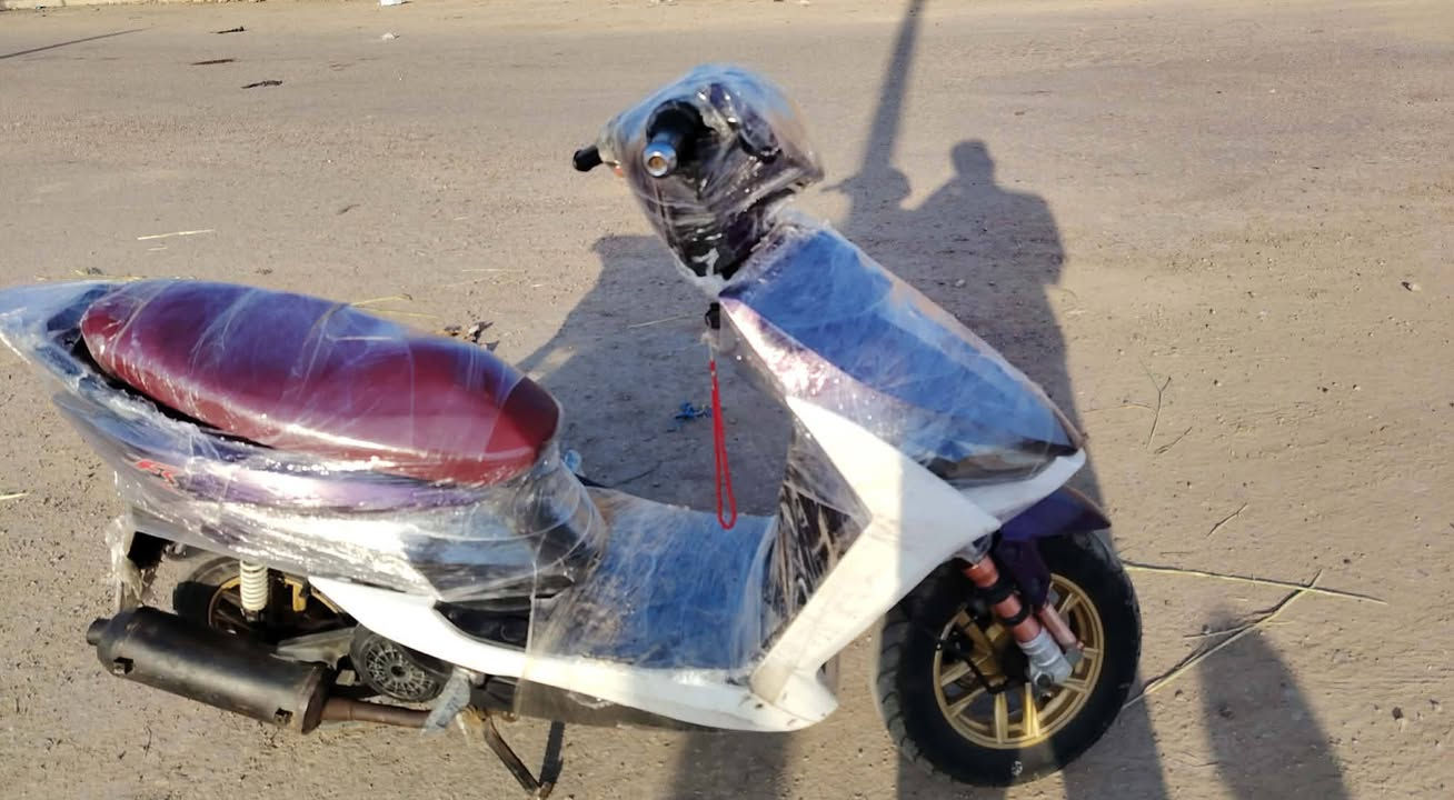 سلام عليكم دراجه... اف اس كامل مواصفات للبيع  سعر270ونتصل وتدلل***********
