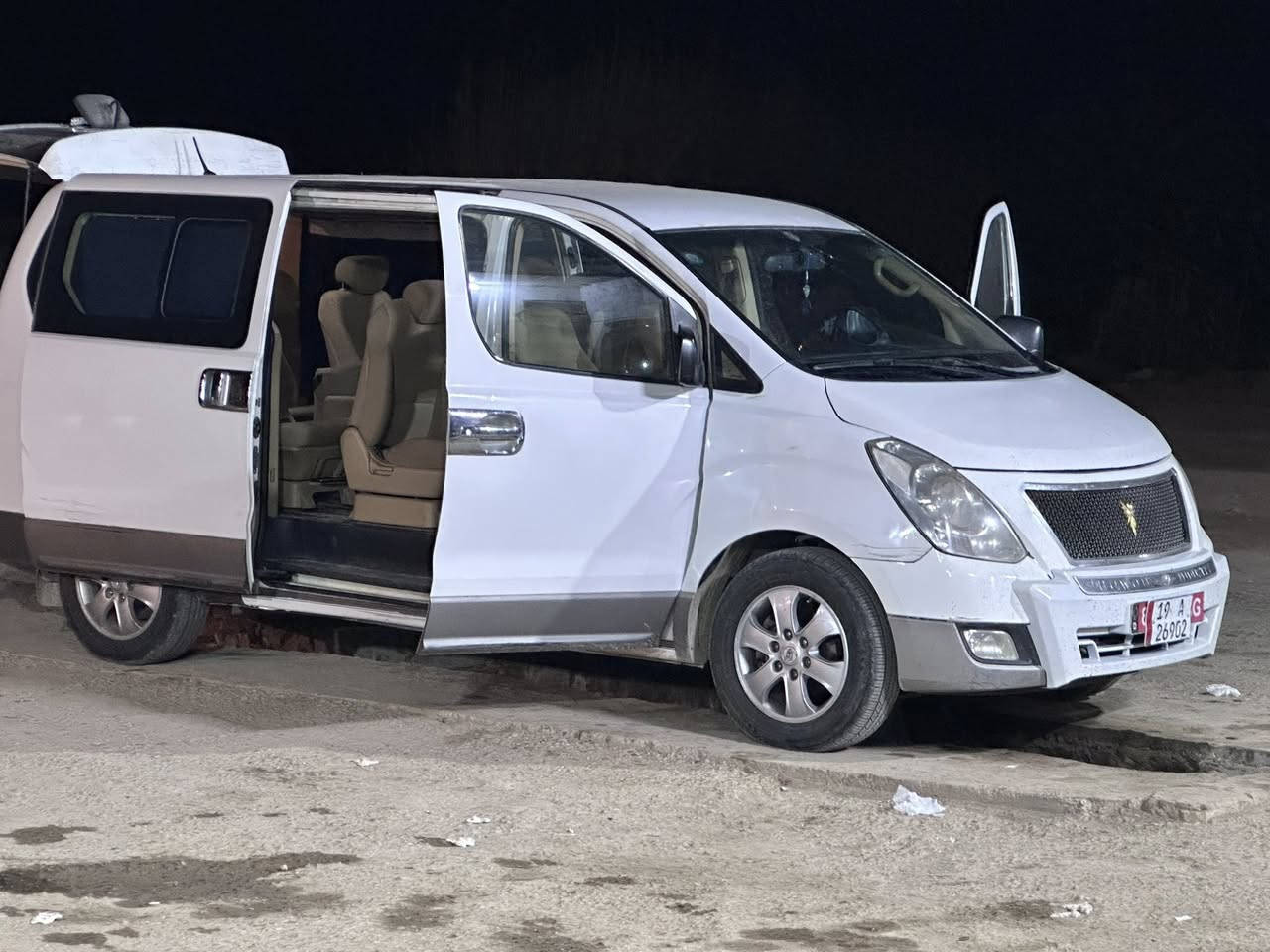 السلام عليكم 
17 محور مسكر 7 للبيع او مراوس بموديل اقل ..
***********
