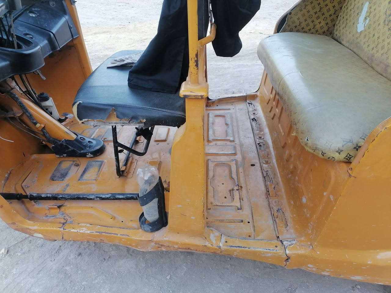 تكتك تي في اس 2019 اوراق اصولي نضيفه ومرتبه كبل للشغل معوزه باتري والبيع مستعجل  السعر مناسب جدا .. للاستفسار اتصل ع وبيك خير ودلل  
***********
***********
