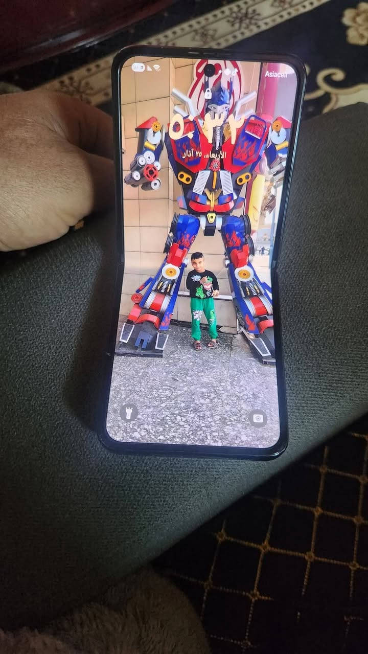 تليفون معروض للبيع اللي حاب يتواصل على رقم الواتساب***********
