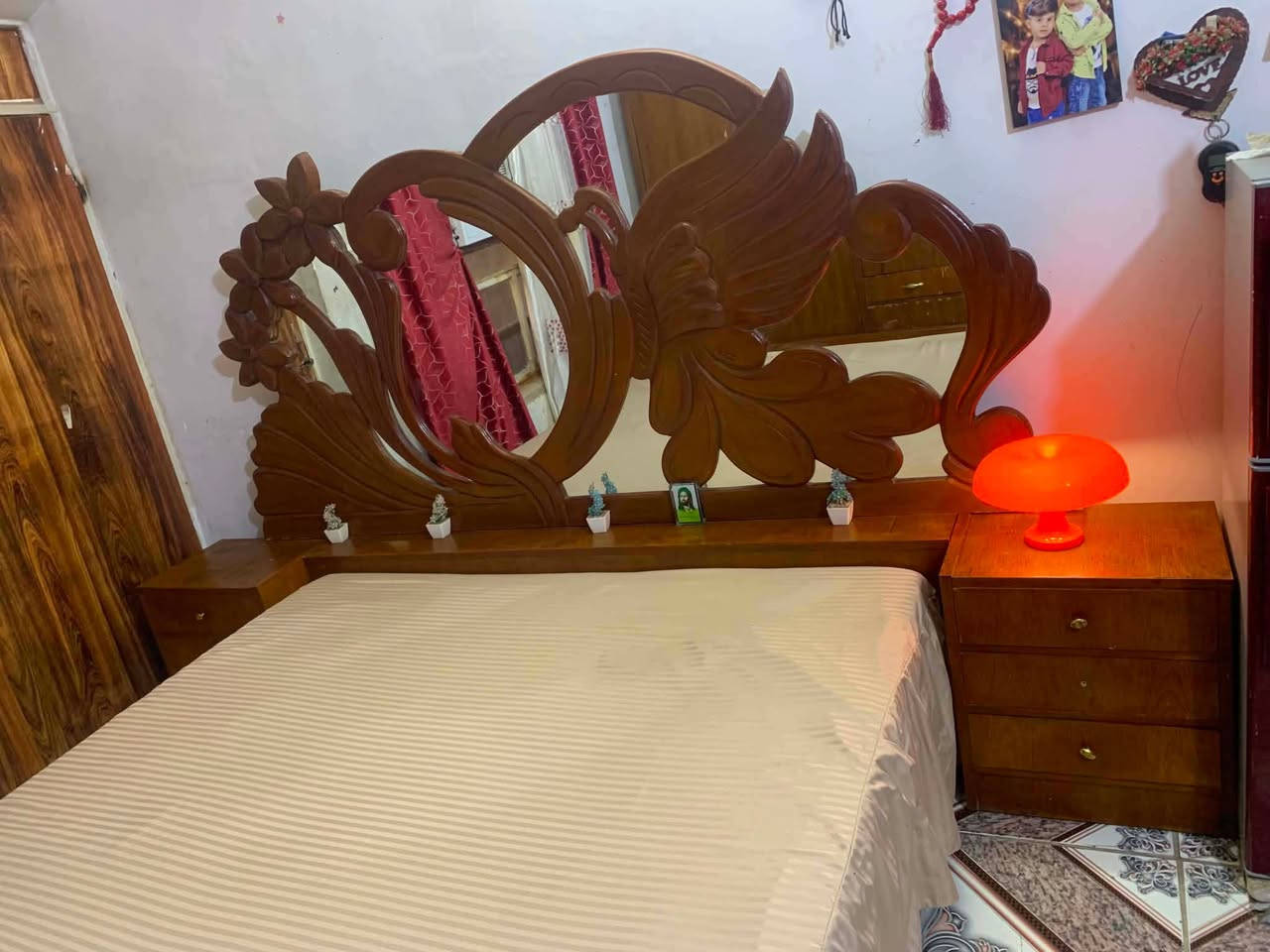غرفه صاج البيع نضيفه مابيها اضرار سعر٣٠٠ وبيها مجال بسيط للعنوان الزعفرانيه


**إذا كنت صاحب هذا الإعلان وتريد حذفه لأي سبب، رجاءا أرسل رسالة إلى الدعم الفني**