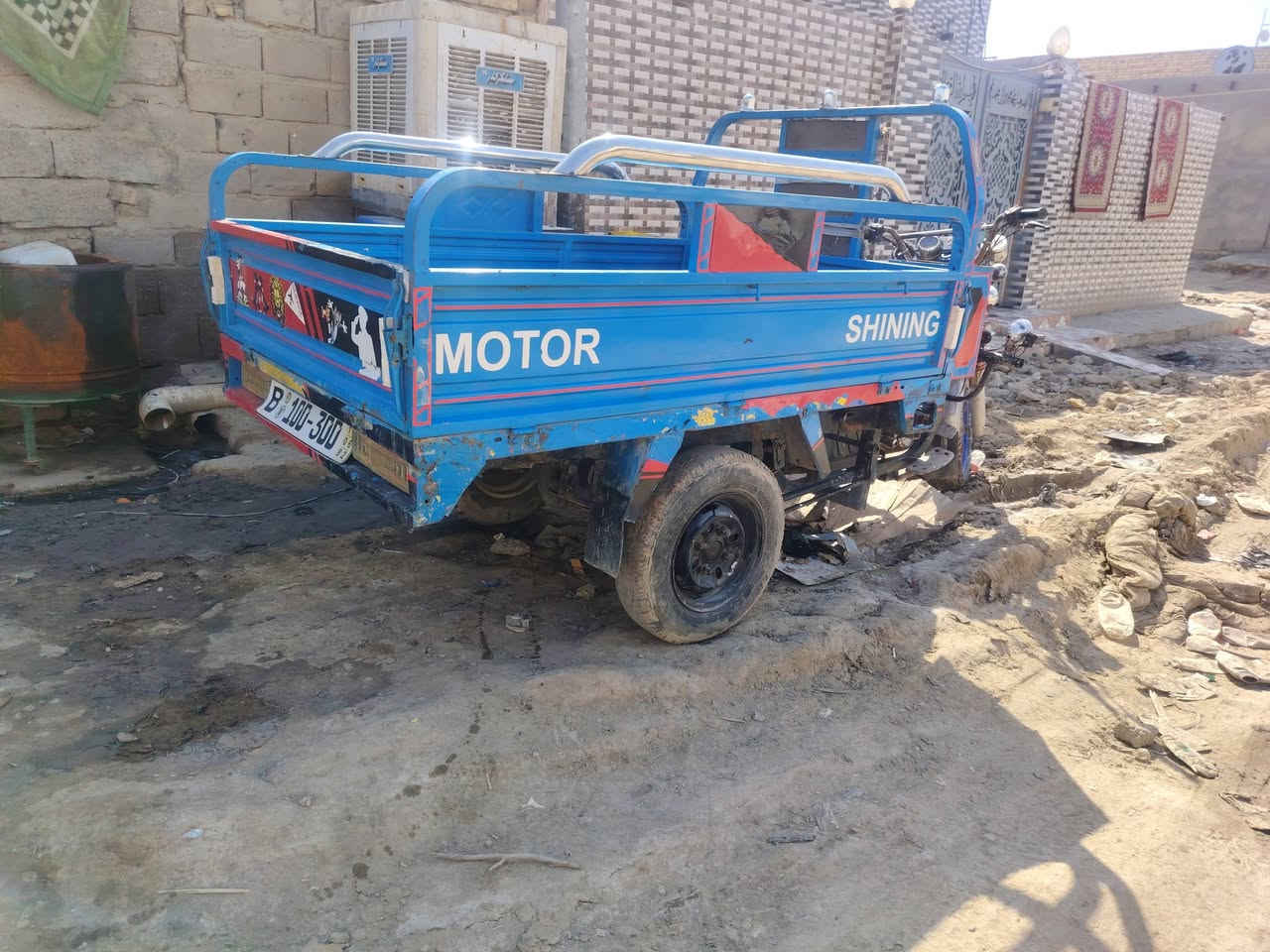 سلام عليكم ستوته البيع مديل 14نضيفه وراق صولي مكان شطره ***********
