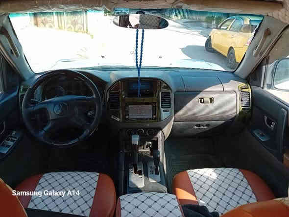 من رخصة الادمن المحترم. باجيرو موديل 2003 سياره جاهزه صدر امامي وخلفي جديد رقم انكليزي تحويل ثاني يوم بسمي محركه بي صوت بس اول متشغل بعدين روح وين ميعجبك لاتبخيرزلاتنقيص تخم تاير جوهه سعرهه 65 وكعلك مال محرك هاتف ***********. عنوان بغداد حي شهداء البياع قرب اسواق جدو بغداد
