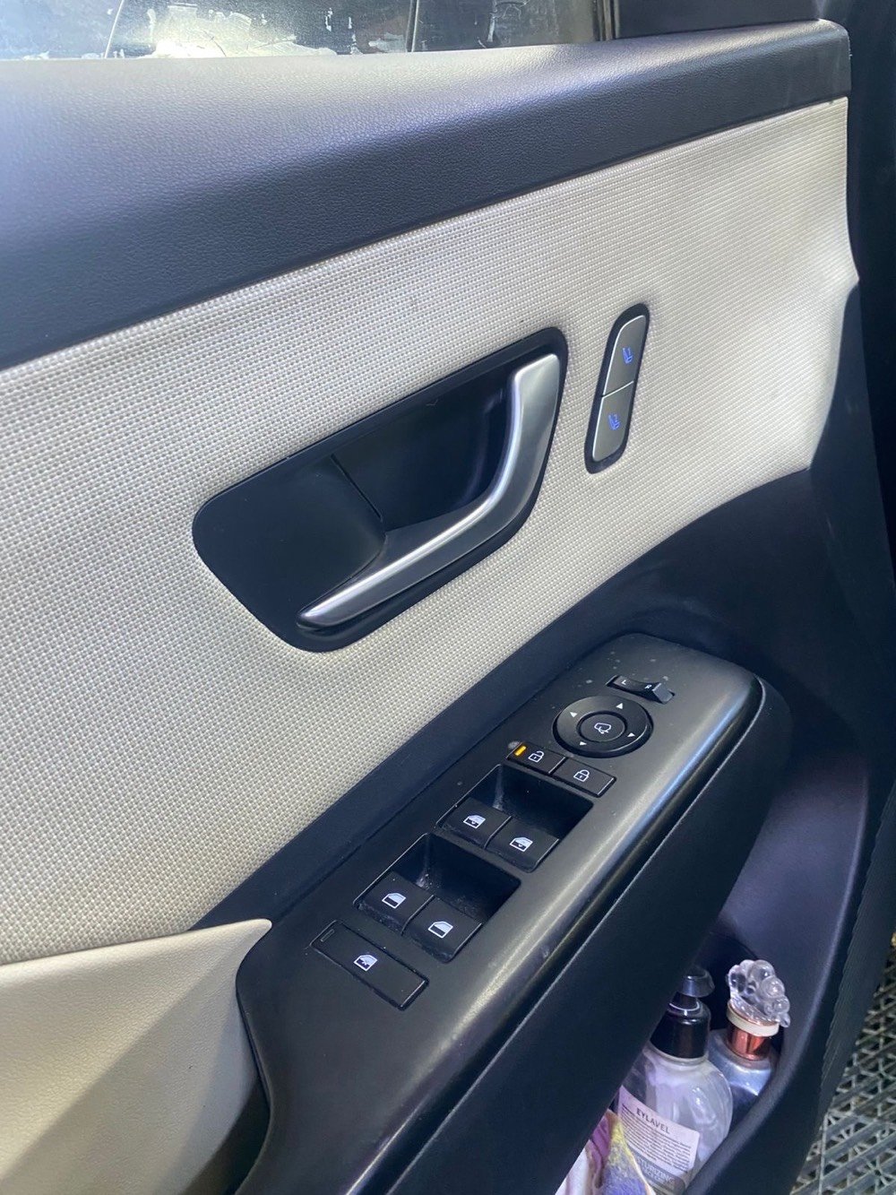 
ما هو الموديل والسنة بالتحديد للسيارة؟: 
2023
كم هو عدد الكيلومترات المقطوعة حتى الآن؟: 
66000
ما هي المواصفات التقنية مثل نوع المحرك والحجم؟: 
1600 تيربو 
هل هناك ضمان مُتبقي على السيارة؟: 
لا