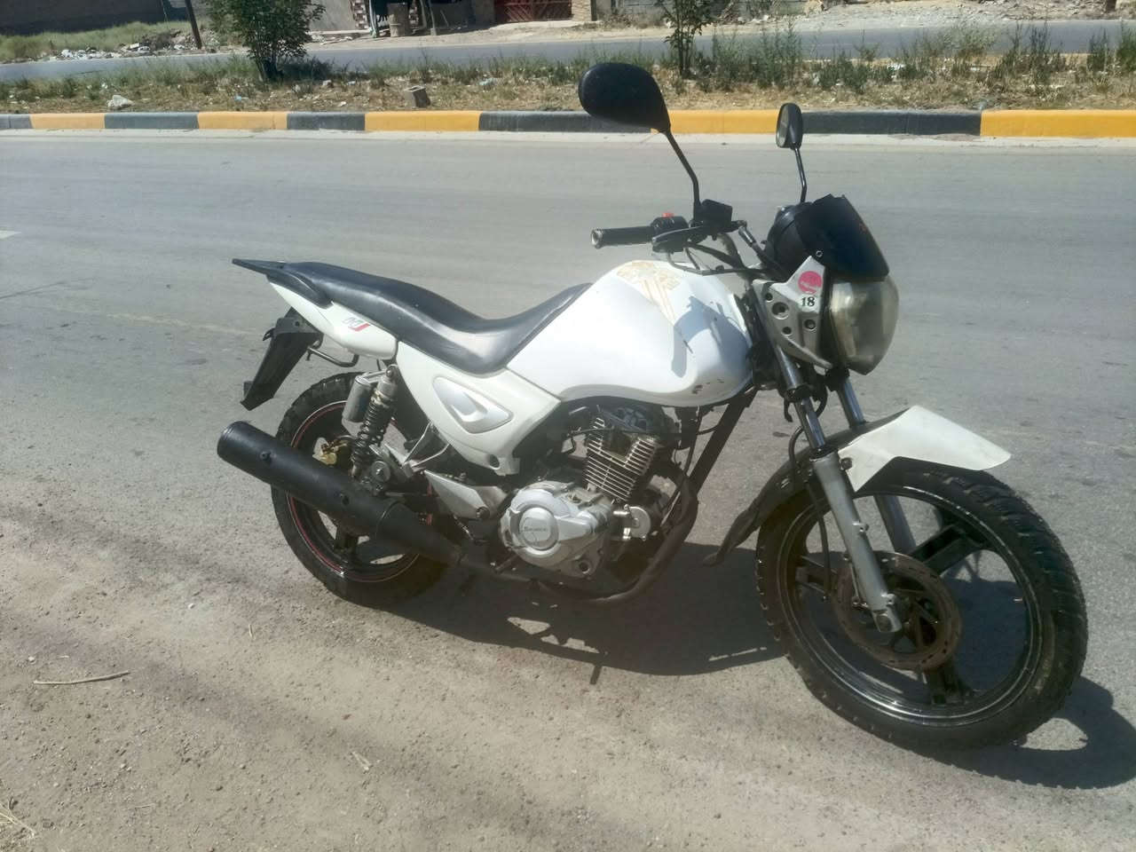 سلام عليكم ماطور سنكي للبيع كهرباءيات كله شخاله محرك نضيف لاتنقيص ولاتبخير تايرت جدد موديل 20017 السعر 475 وبي مجال قليل اتصل ودلل ***********
