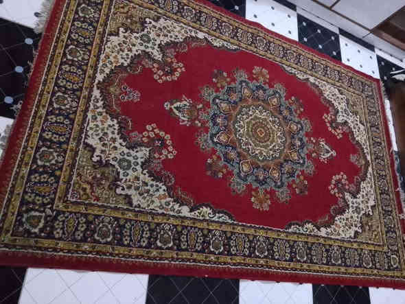 زوليه 2/3متر مستعمل 15الف مجمع الضحى للتسوق المسيب مقابل دائرة كهرباء المسيب عمارة الرحيم ***********
