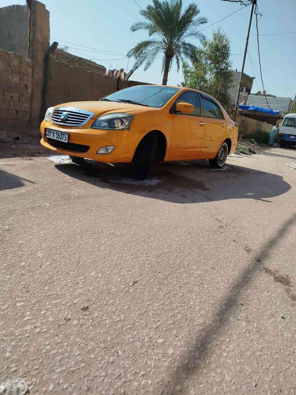 السلام عليكم سياره للبيع سعر نظيفه تبريد ثلج حداديه جديده سياره نظيفه جير مكينه جدد سياره باسمي السعر 45 بيها مجال مكان ديواني قضاء الشاميه ***********
