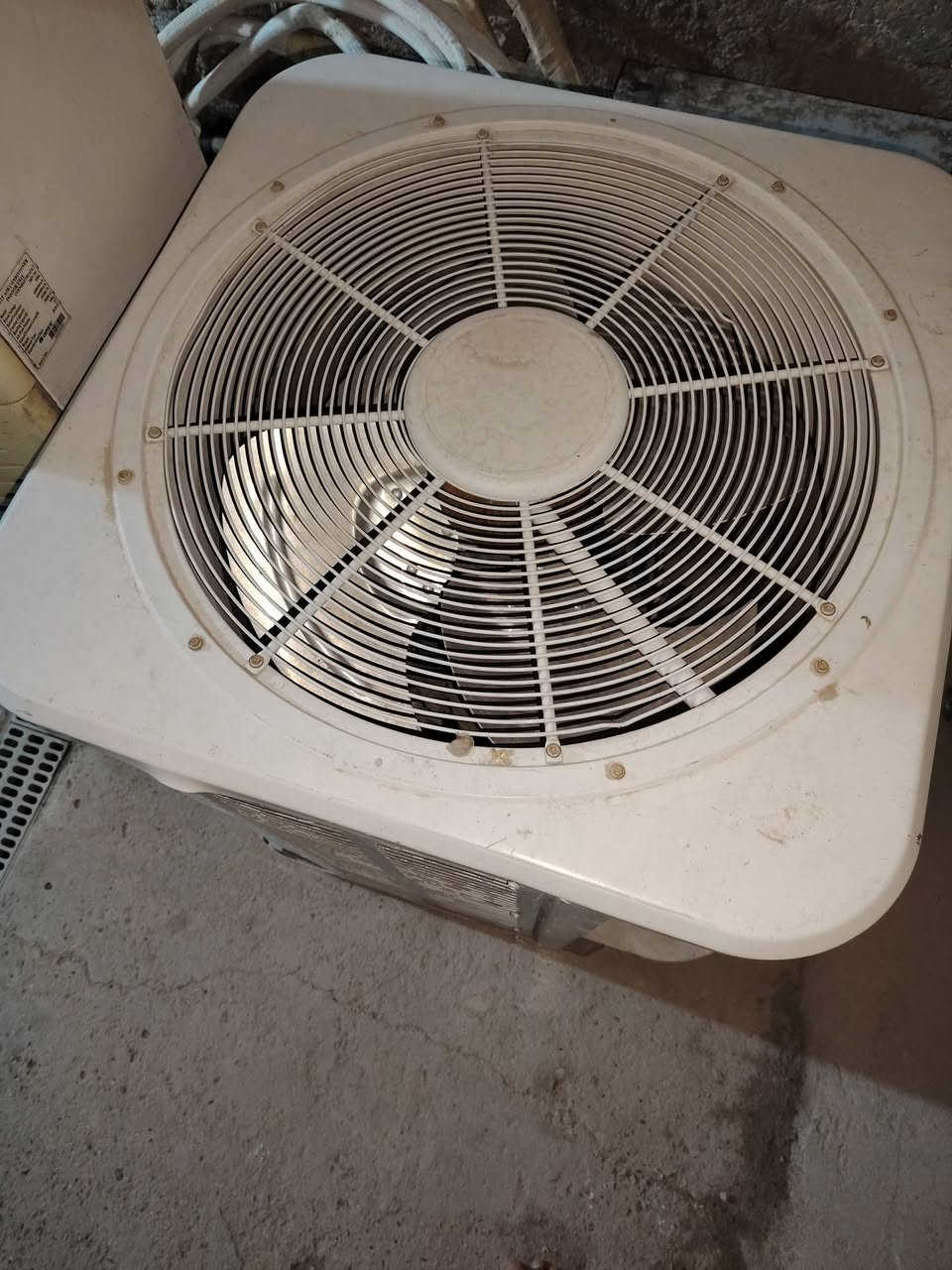 5 طن تنوري نوعيته كري شرط الشغل تدفأ وتبريد بلادي
800 مع المجال مكاني كربلاء طويريج 
***********///***********
