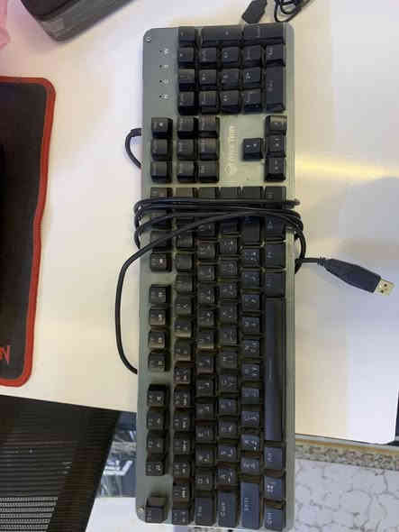 سلام عليكم قطع حاسبة جداً جميلة و بلاش
كيبورد ميش ميكانيكي شغال تمام ب15 الف
ماوس rgp ب5 الاف
ماوس باد ريد دراغون ب5 الاف
سماعة ساوند بار براند هانتيك rgp و صوت يخبل ب30 الف

متوفر توصيل لكل العراق 5 الاف 
للاتصال/***********
ملاحظة/اذا تاخذهن كلهن اسويلك خصم
