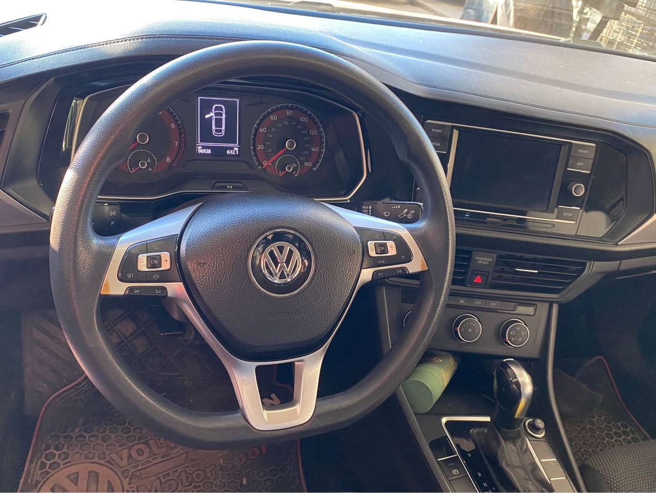 جيتة مؤديل 2019ماسةفات S سةيارةكة بةس بؤنيتي بؤياخة بي ژؤري و بي ئةرباك سةيارةكة تابلةي خاوينة 96مايل رؤشتوا و بةناوي خؤمانة سةعرةكةي 133 وةرةقة مةجاليكي تيداية ژ.م *********** أربيل, العراق
