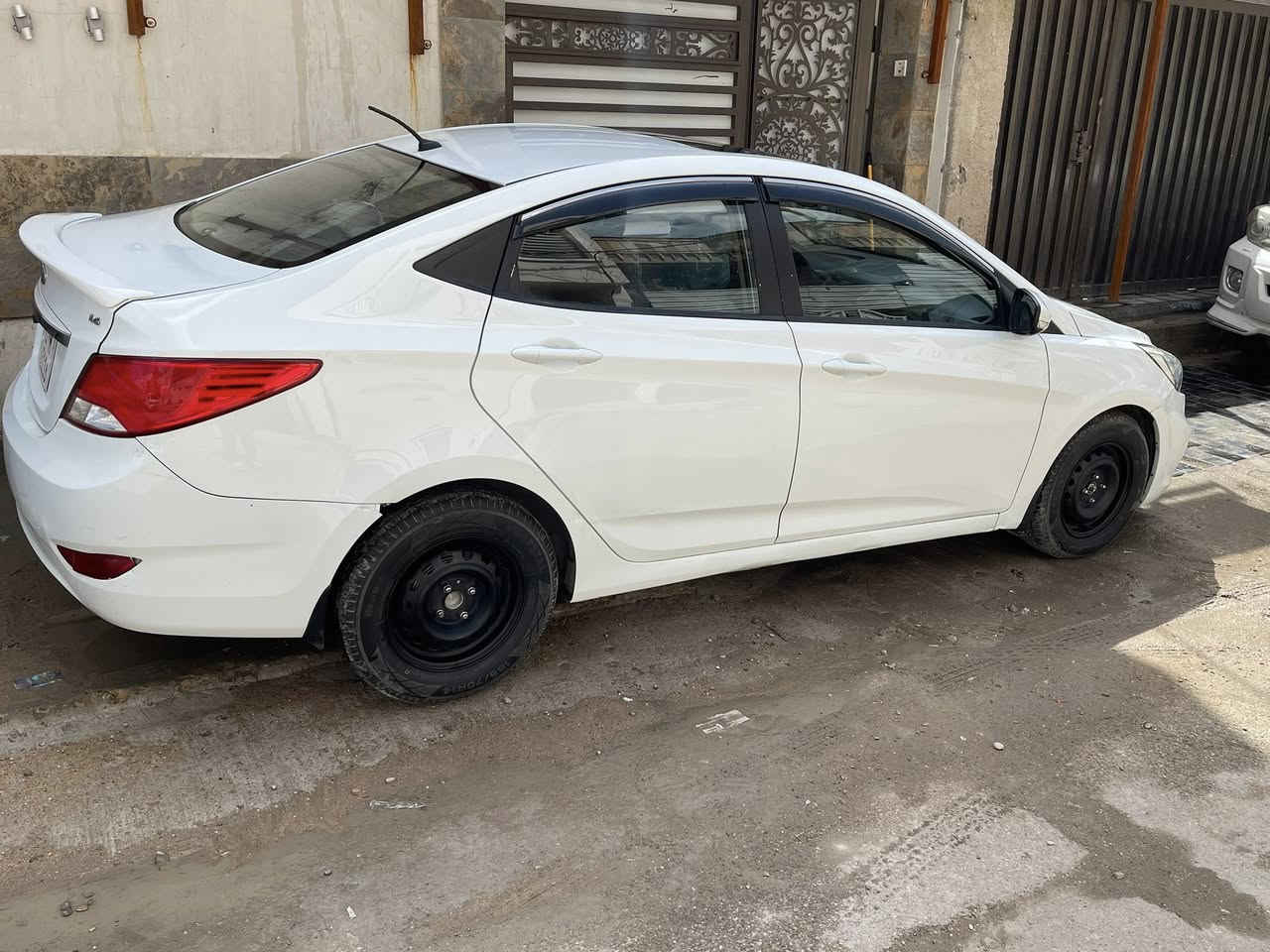 اكسنت 2016 خليجي فول مواصفات بدون حادث بدون صبغ مكفوله بيه بارد فقط مذكور بالتصوير  رقم بغداد الدولي سنوية وهزة جديدة باسمي كير ومحرك مكفولات ماشية 170كاملة بدون نقص العنوان بغداد الحرية الدور  

السعر 108 بيها مجال بسيط 

للاتصال ***********
