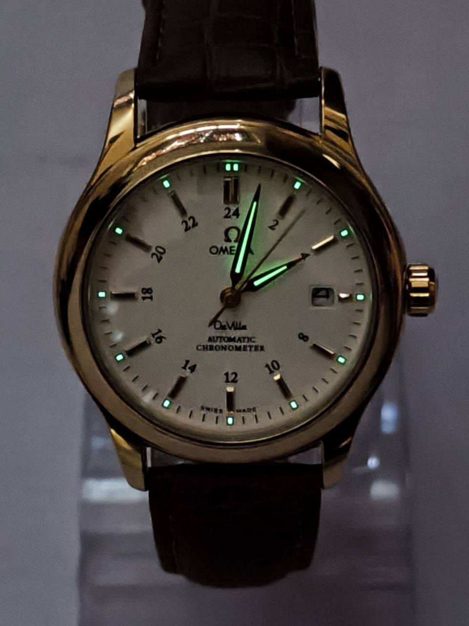 ساعة من ماركة اومكا OMEGA
تحفة فنية 
لمحبي الكلاسك والهدوء
مكينة اوتماتيك نصب وتكويك 
ميناء ابيض مميزة مزودة بمنفذ تاريخ مع فول لامينوس 
زجاج زفير  ضد الخدش 
مقاومة ماء وغبار 
سير جلد طبيعي 
قفل فراشة 
القطعة مختمة بالكامل

⚠️ملاحظة متوفر قطعة واحدة فقط

السعر:-80 الف ع اول تم 
للحجز ارسل رقمك وعنوانك واقرب نقطة داله


**إذا كنت صاحب هذا الإعلان وتريد حذفه لأي سبب، رجاءا أرسل رسالة إلى الدعم الفني**