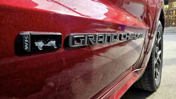 السلام عليكم
جيب موديل 2022 فئة S الرياضي ام الرادار خليجي وكالة ماشية 37 الف السيارة بحالة الوكالة وجديده مكفولة من الصبغ والدبل كوت والتبديل و الفتح بيها بارد فقط بدون اي نقص والسنوية باسمي تحويل نفس اليوم وعليها رقم مميز وية السياره انطي بدون تكلفه
*مواصفات فووول للاخير حته اتوبارك بيها أفقي وعامودي وداخل السيارة جلد مشمشي بلادي 
مكان السيارة غزالية
***********
